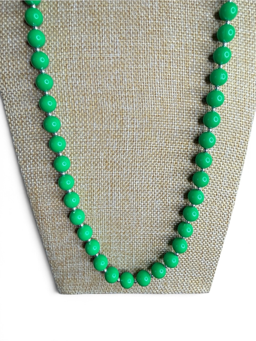 Vintage Silver-Tone Green Lucite Beaded Necklace 30' Long - Picture 6 of 10